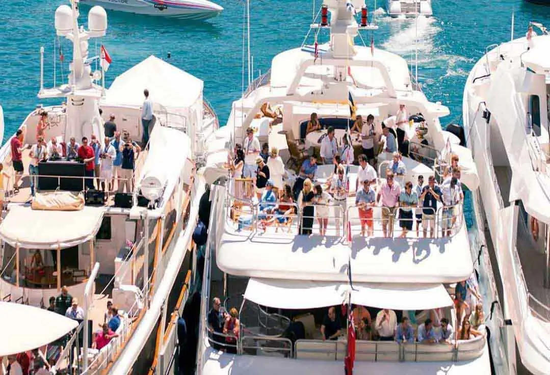People partying with Key West Yachts Large Group Charters