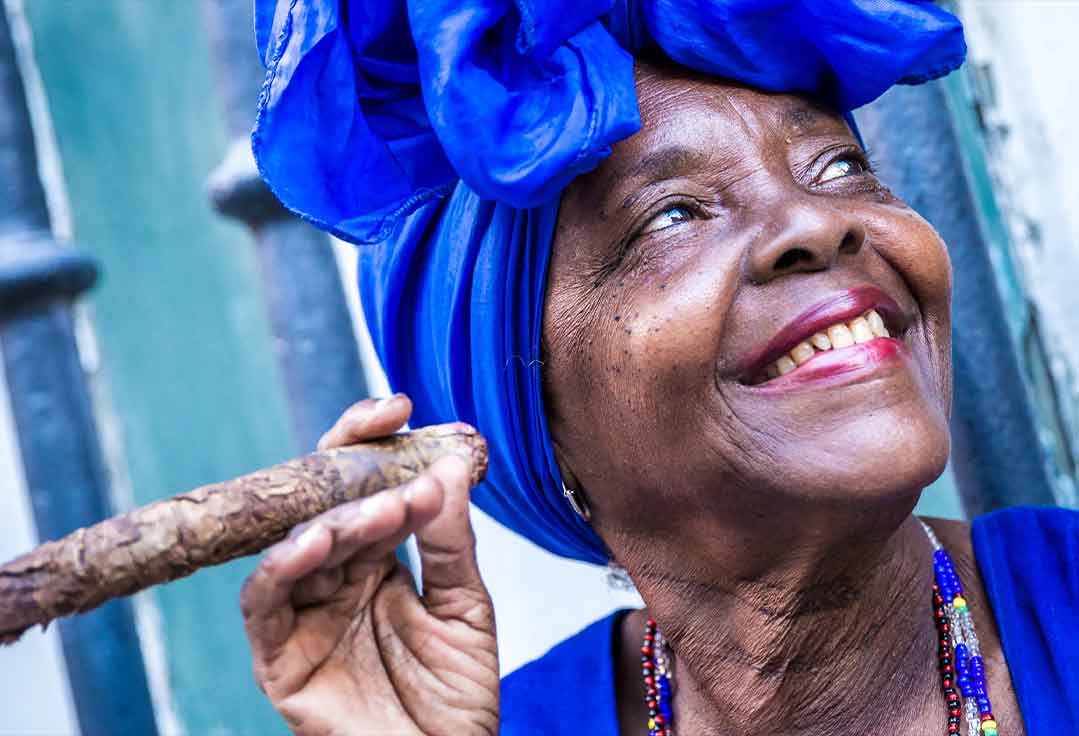 Lady with a cigar met on the Key West tour to Cuba 