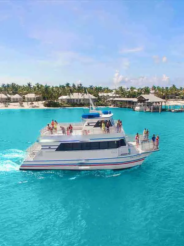 a Key West Glass Bottom Boat Cruises the harbor
